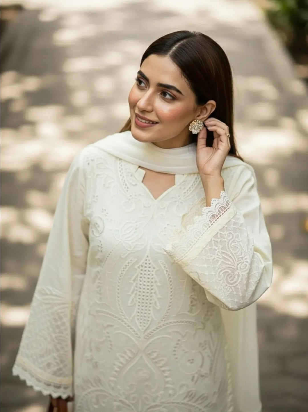 EMBROIDERED LUXURY LAWN UNSTITCHED 3PC | 1069