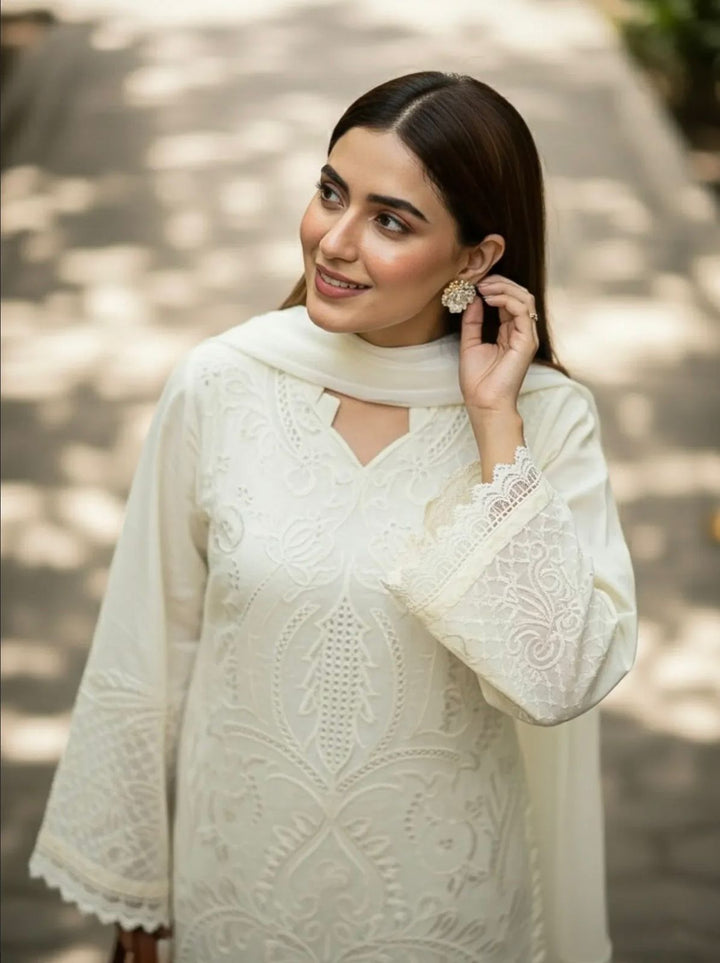 EMBROIDERED LUXURY LAWN UNSTITCHED 3PC | 1069