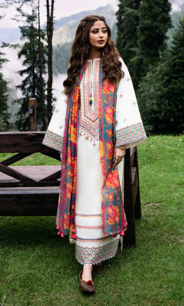 LAVIESH HEAVY 3PC EMBOIDERY