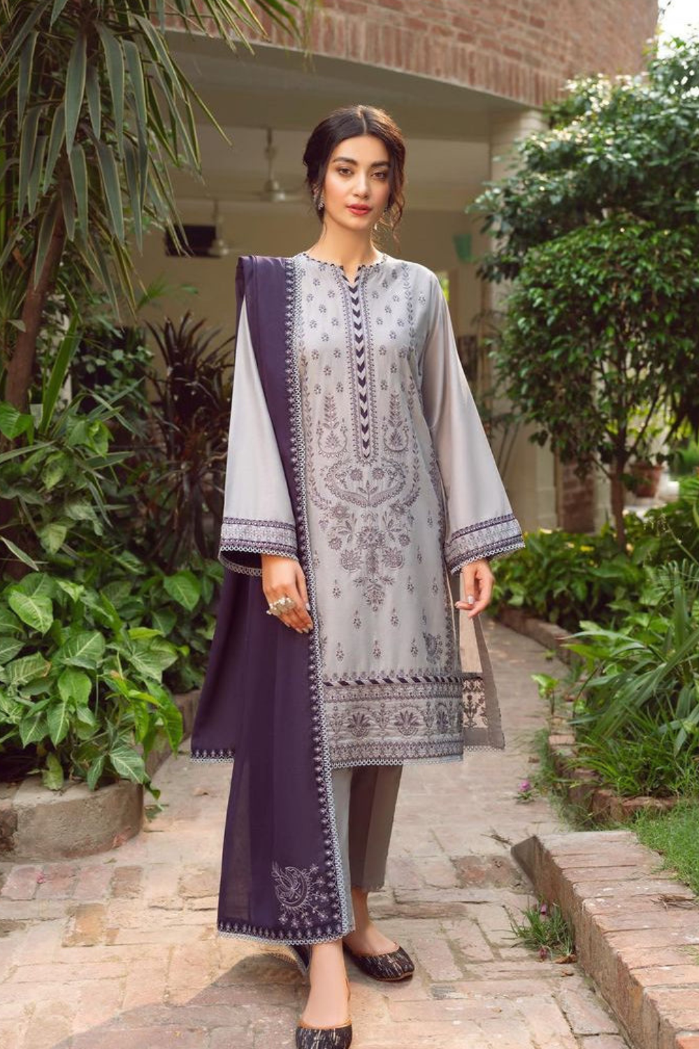 WINTER-3PC DHANAK EMBROIDERED SHIRT WITH DHANAK EMBROIDERED SHAWL & EMB