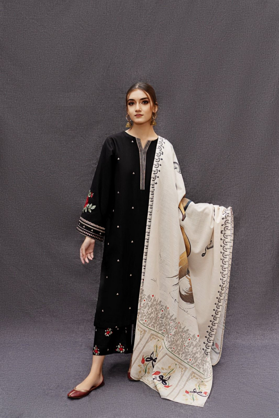 URGE WINTER 3 PC EMBROIDERED UNSTITCHED