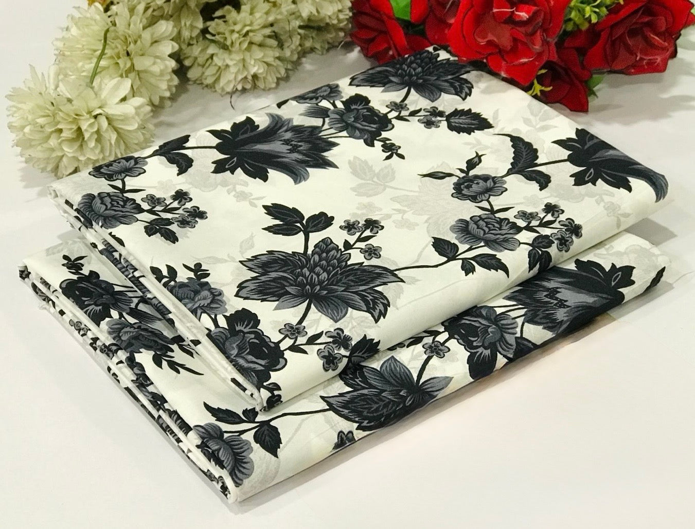 PRINTED CAMBRIC – 2 PIECE UNSTITCHED SUIT 907