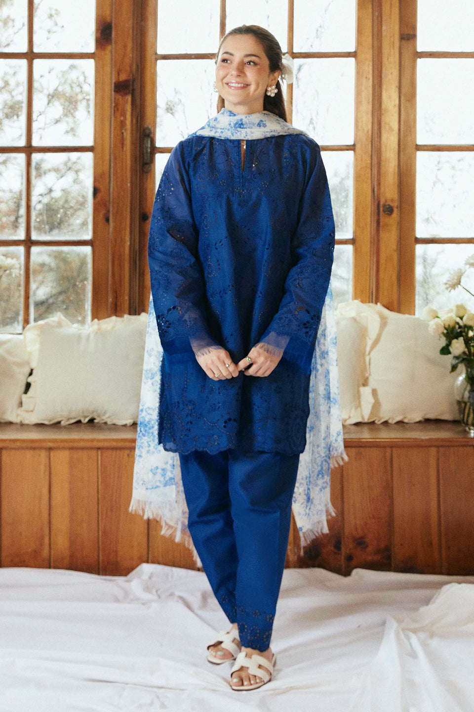 KHADAR EMBROIDED DRESS IR 160189