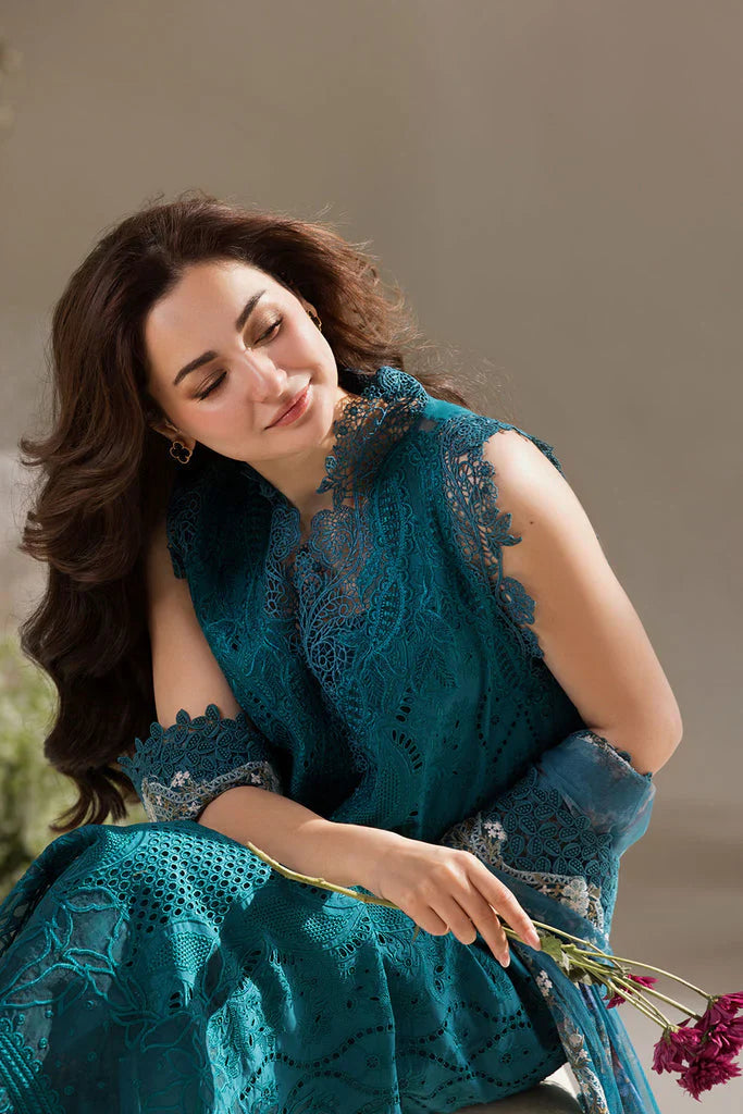 SOBIA NAZIR-3PC LAWN LASERCUT EMBROIDERED SHIRT WITH PRINT DUPATTA